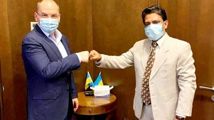Украина получит много вакцин из Индии – посольство