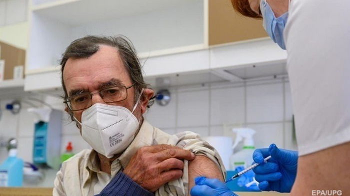 В Украине рекорд по COVID-вакцинации