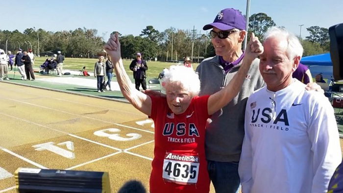 Американка в 105 лет установила мировой рекорд на стометровке (видео)