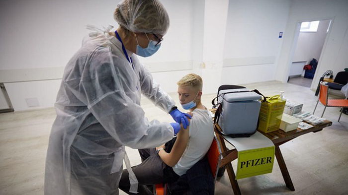COVID-прививки получили 42% украинцев – Минздрав