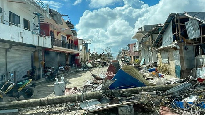 Появились кадры последствий тайфуна на Филиппинах