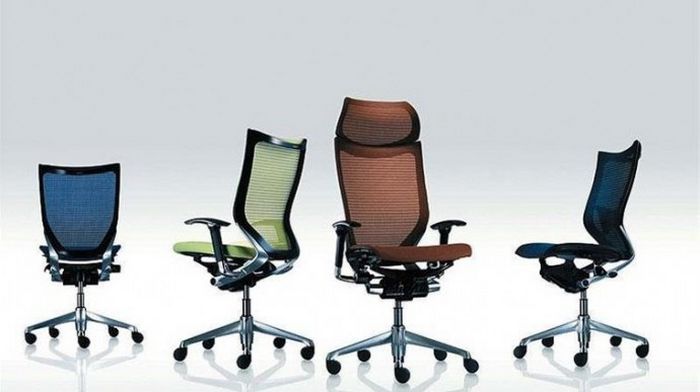 Офисные кресла для персонала: как они выглядят и в чем их преимущества?