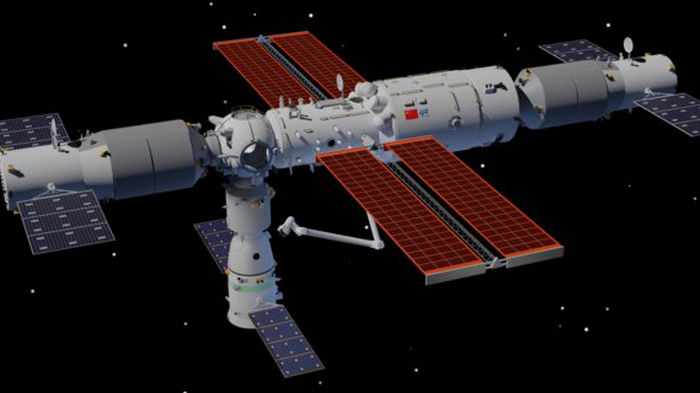 Китайская станция на орбите дважды уклонялась от спутников Маска: Пекин жалуется через ООН