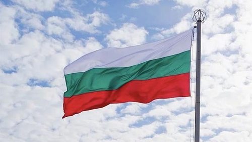 Президент и правительство Болгарии ушли на самоизоляцию