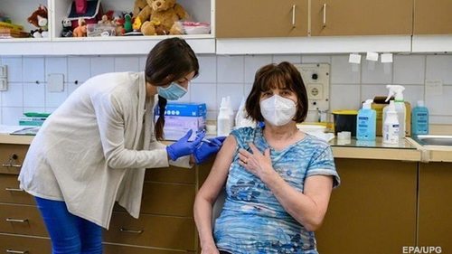 COVID-прививки получили еще 90 тысяч украинцев