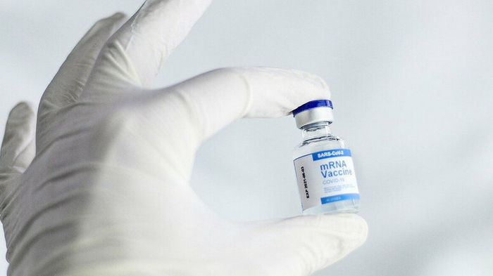 Минздрав разрешил использовать любую зарегистрированную вакцину для ревакцинации