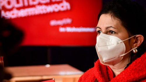 В Латвии запретили тканевые маски в общественных местах – надо медицин...