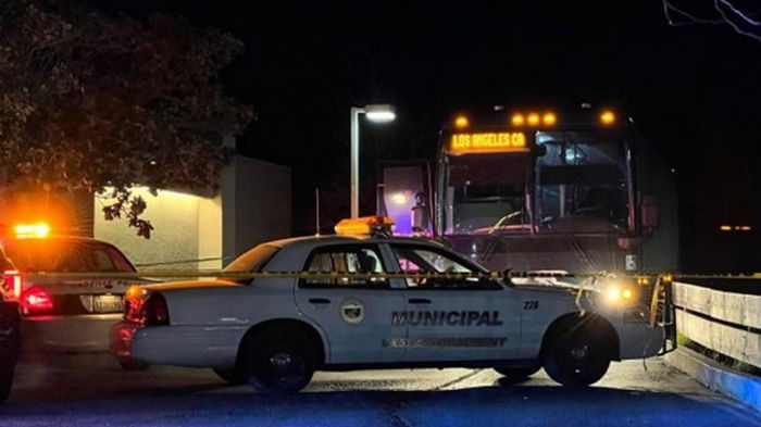 В Калифорнии при стрельбе в автобусе погиб человек (видео)