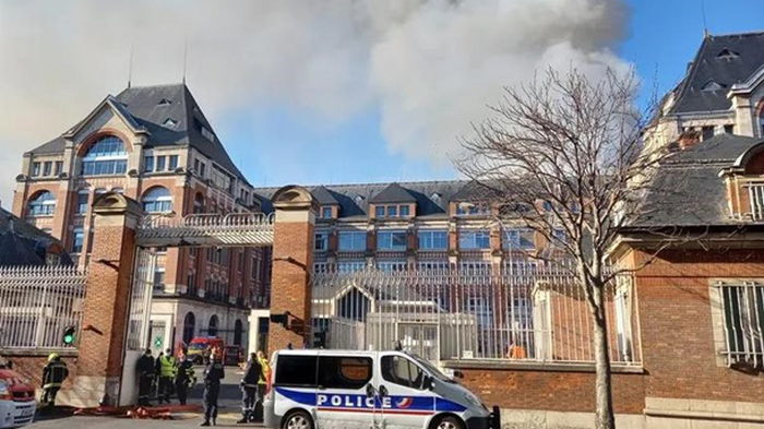 Во Франции возник пожар на банкнотной фабрике