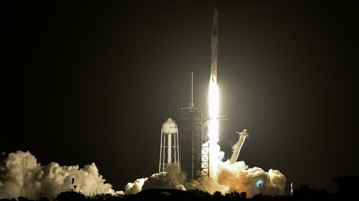 SpaceX установила очередной рекорд после запуска ракеты Falcon 9 (видео)