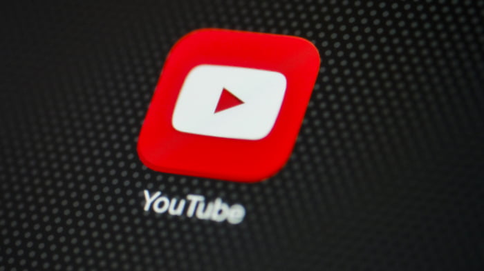 Российские каналы больше не смогут получать прибыль на YouTube: подробности запрета