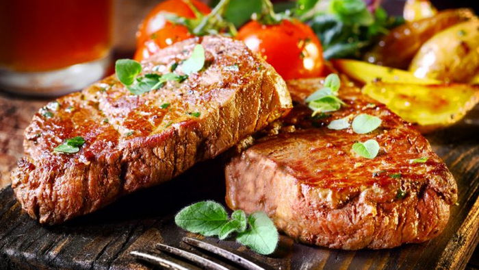 Вот как следует готовить любое мясо: добавь секретный ингредиент для мягкости!