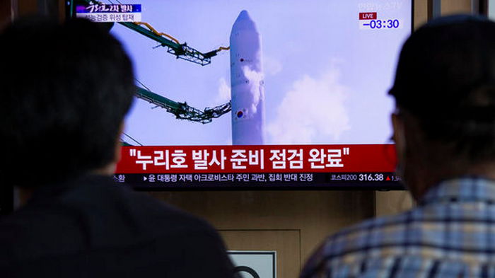 Южная Корея успешно вывела на орбиту спутники с помощью собственной ракеты (видео)