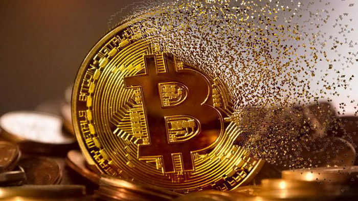 Цена Bitcoin обвалилась ниже 22 тысяч долларов