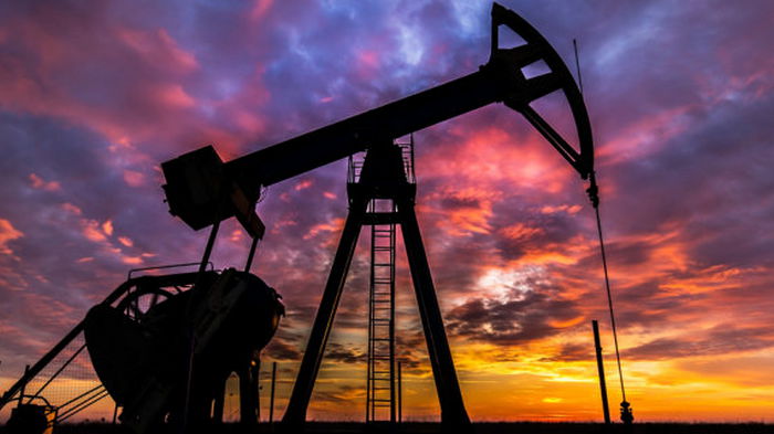 ОПЕК увеличил добычу нефти до двухлетнего максимума, но отстает от цели