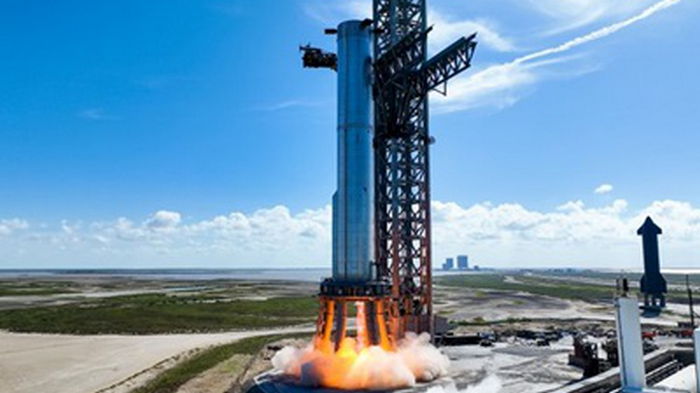 SpaceX провела успешные испытания ускорителя для ракеты Starship