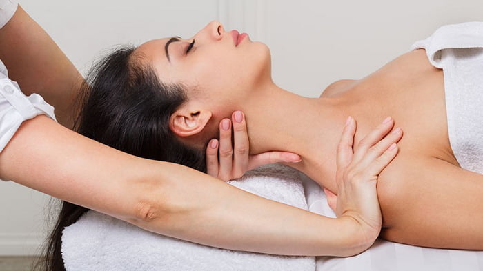 Лимфодренажный массаж: польза и показания