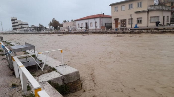 В Италии из-за паводка погибли восемь людей