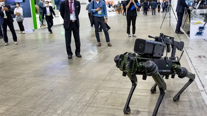 Boston Dynamics запретил использовать своих роботов в качестве оружия