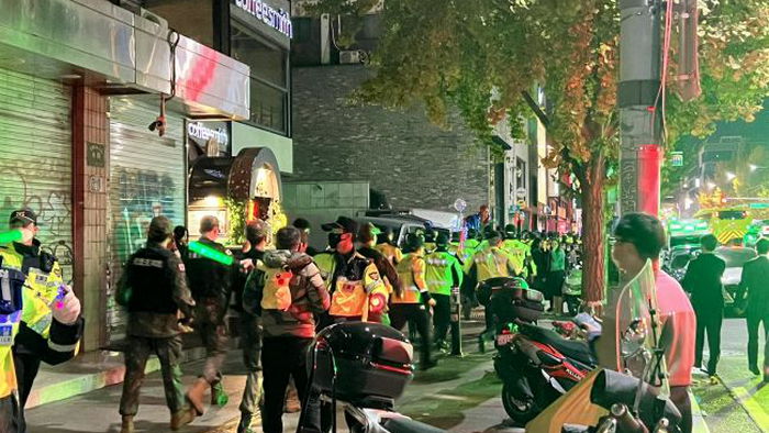 Давка в Сеуле: число погибших приближается к 60, пострадали еще 150