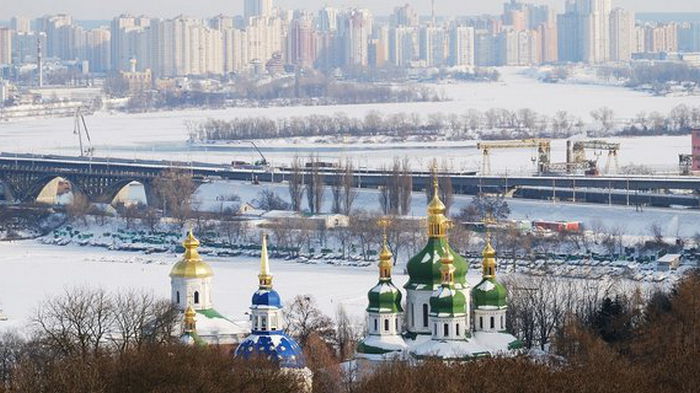 В Киеве ожидается усиление снега: у Кличко просят водителей не выезжать в город