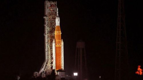 Историческая миссия. NASA успешно запустило ракету к Луне