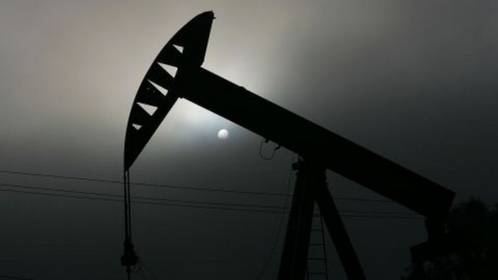 Мировые цены на нефть падают перед встречей ОПЕК+