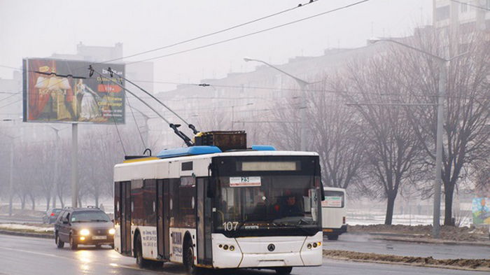 Во Львове обледенение контактной сети парализовало работу электротранспорта