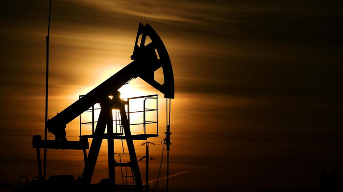Мировые цены на нефть растут из-за зимнего шторма в США