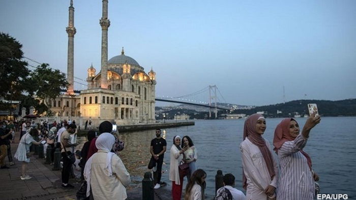 В Турции ограничили виды на жительство для россиян — СМИ