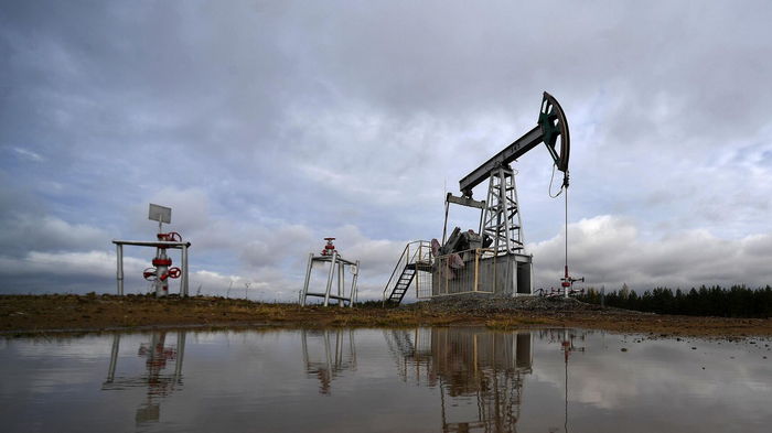 Нефть дешевеет вторую неделю подряд: что повлияло на мировые цены