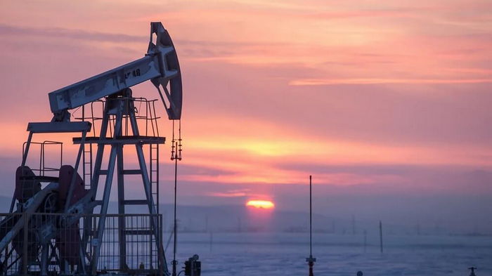 Падение цен на нефть и газ стимулирует экономический рост на Западе — СМИ