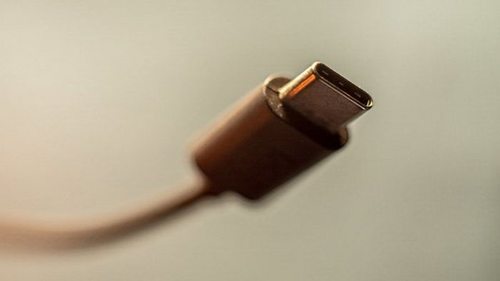 iPhone 15 получит USB-C, но работать будет не со всеми кабелями