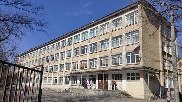 В Санкт-Петербурге подросток устроил в школе стрельбу: есть раненые