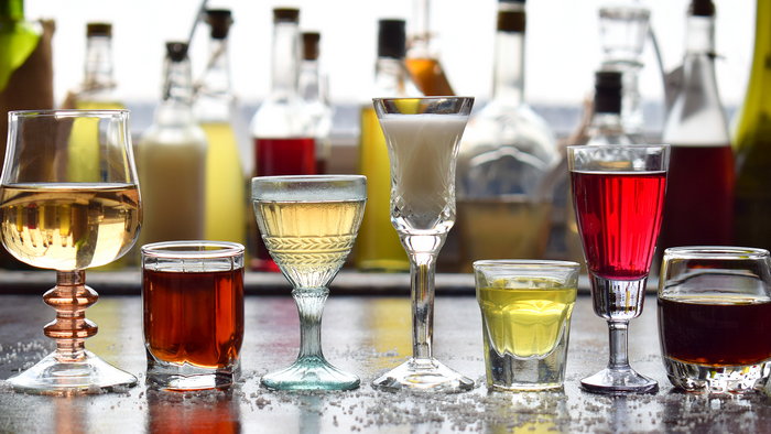Алкогольные напитки: выбор и удобство покупки в интернет-магазине «Продукто»