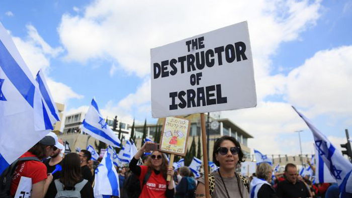 В Израиле ужесточаются протесты против судебной реформы перед новой сессией парламента