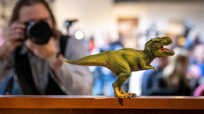 Ученые подсчитали, сколько тираннозавров бродило миллионы лет назад