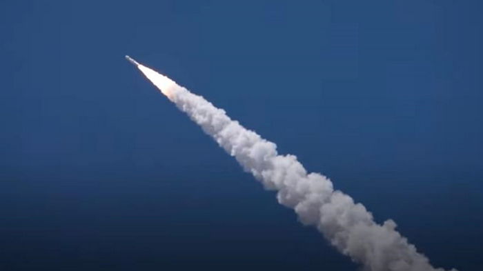 Китай запустил в космос ракету с 26 спутниками
