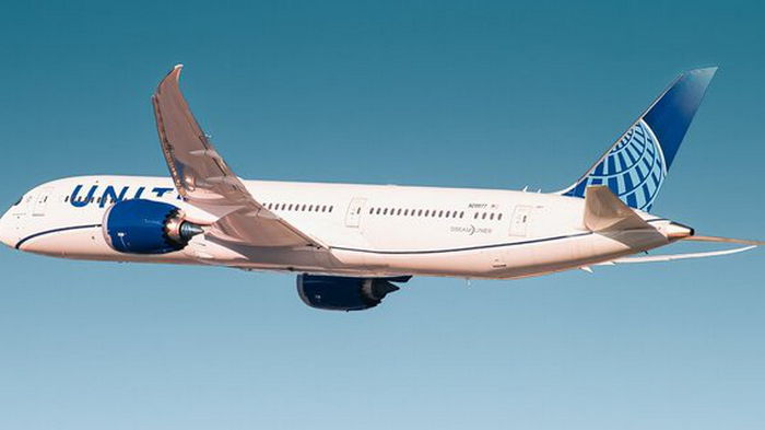 Авиакомпания United Airlines полностью остановилась из-за обновления ПО