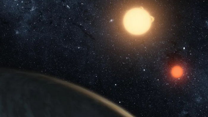 В уникальной звездной системе из трех объектов ученые неожиданно нашли планету
