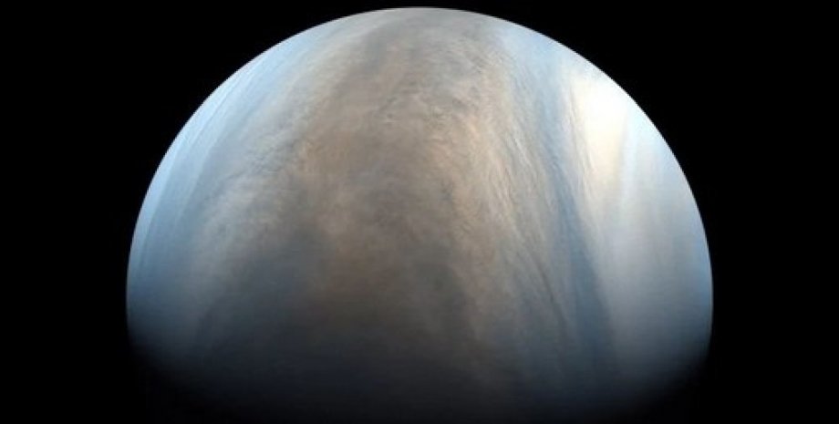 Вспышки на Венере оказались не молниями, они вызваны другими явлениями: что выяснили ученые