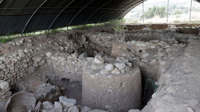 Раскопали целый город, однако не могут его идентифицировать: находка в Греции интригует ученых (фото)