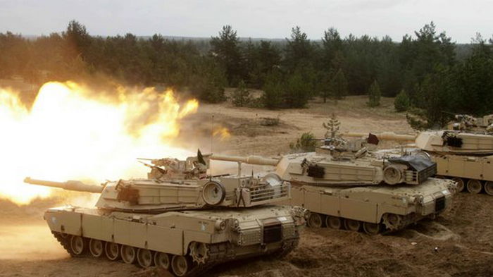 США согласились продать Румынии танки Abrams