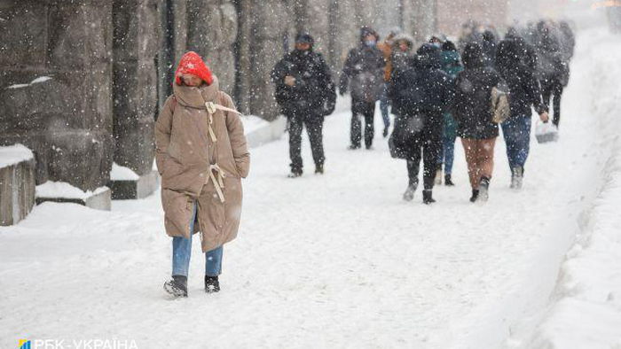 Сніг, ожеледиця та вітер: погода в Україні знову погіршиться