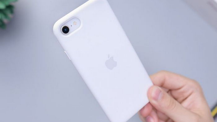 Всплыли новые подробности об iPhone SE 4-го поколения