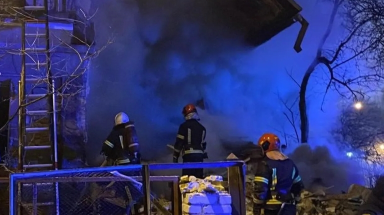 Во Львове разобрали завалы после взрыва газа: три человека погибли, три в больнице