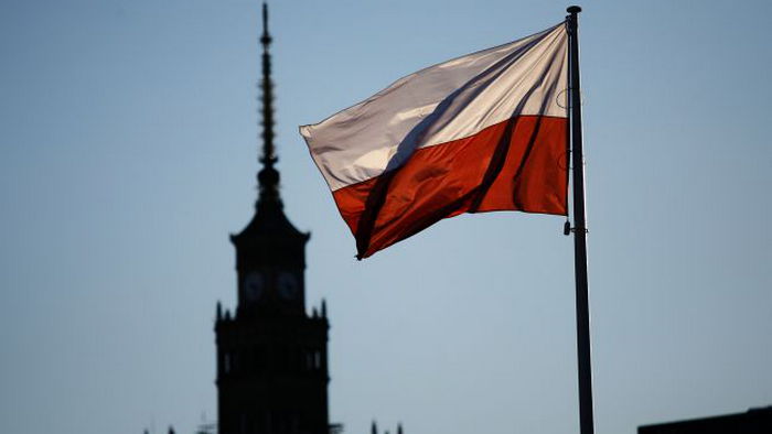 Правительство Польши уволило руководство государственных СМИ: оппозиция начала протест