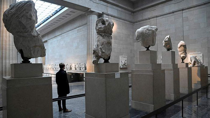 Греция готова предложить Великобритании «большие сокровища» за мрамор Парфенона