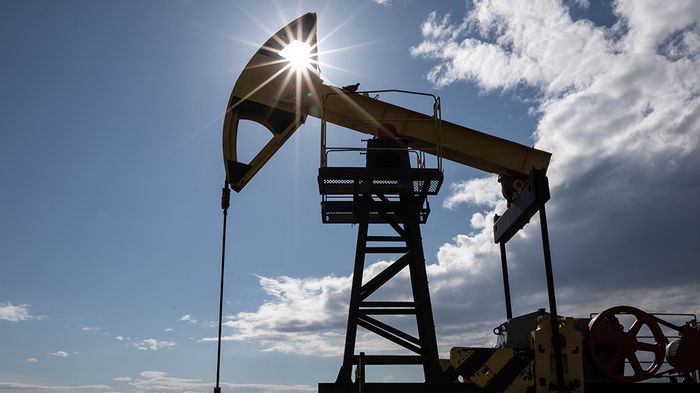 Саудовская Аравия снизила цены на нефть, вызвав падение мировых котировок