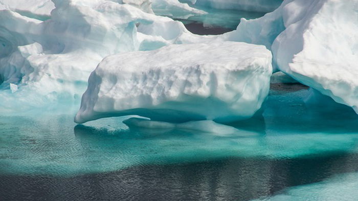 Гренландия теряет более 30 млн тонн льда в час